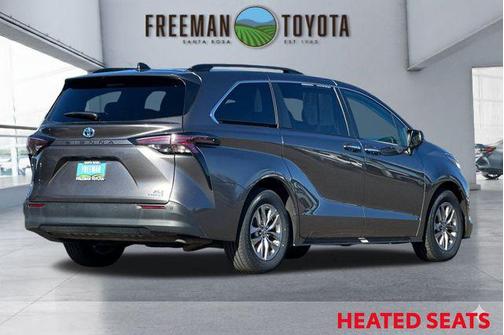 2023 Toyota Sienna XLE