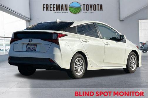 2019 Toyota Prius LE