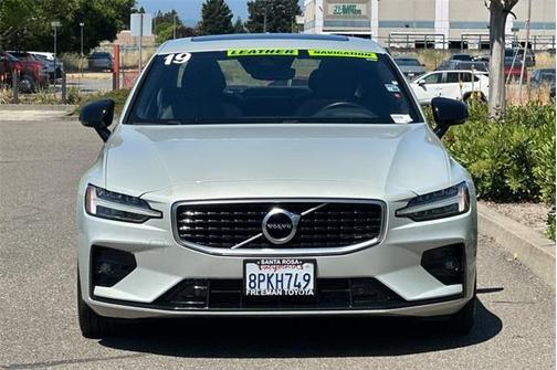2019 Volvo S60 T5 R-Design