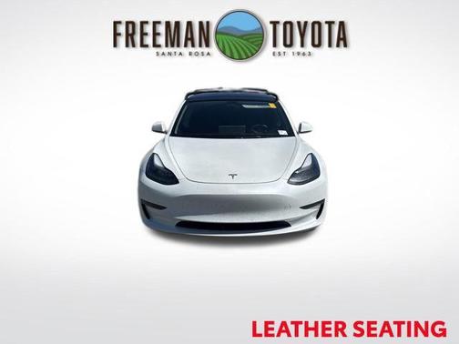 Pearl White Multi-Coat 2023 Tesla Model 3 Standard Range
