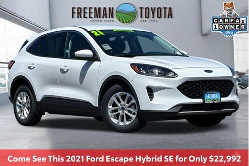 Oxford White 2021 Ford Escape SE