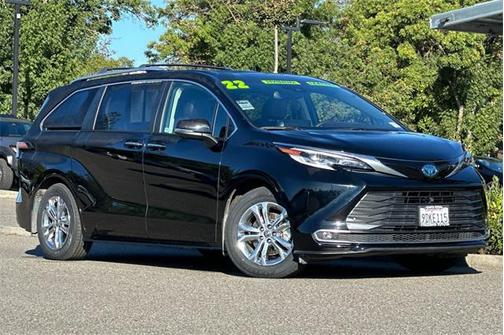 2022 Toyota Sienna Platinum 7 Passenger