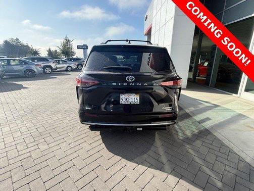 2022 Toyota Sienna Platinum 7 Passenger