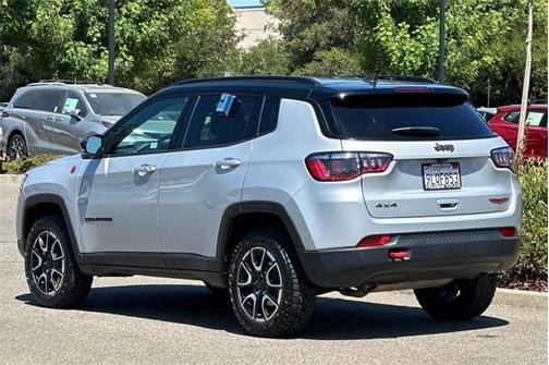 2024 Jeep Compass Trailhawk