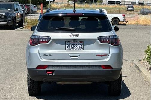 2024 Jeep Compass Trailhawk