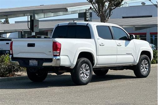 2017 Toyota Tacoma SR5