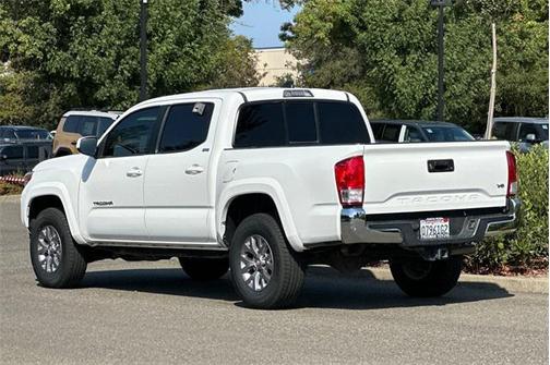 2017 Toyota Tacoma SR5