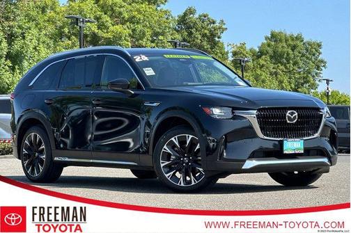 2024 Mazda CX-90 PHEV Premium