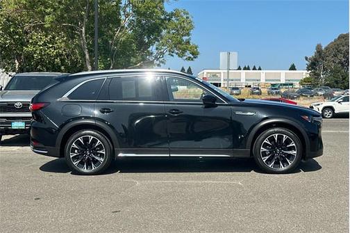 2024 Mazda CX-90 PHEV Premium