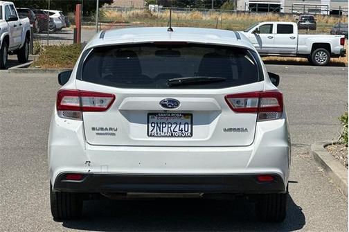2019 Subaru Impreza 2.0i
