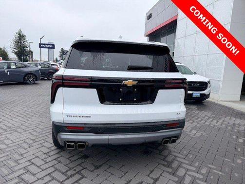 2024 Chevrolet Traverse LT