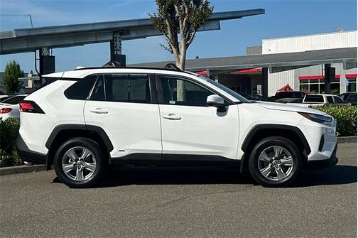 2023 Toyota RAV4 Hybrid XLE
