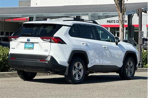2023 Toyota RAV4 Hybrid XLE