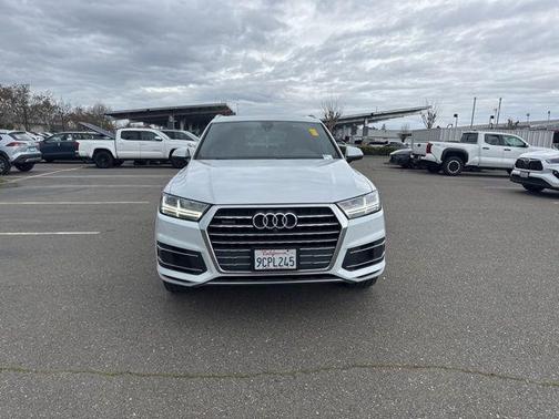 2019 Audi Q7 45 Premium Plus