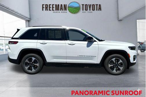 Bright White Clearcoat 2024 Jeep Grand Cherokee 4xe Base