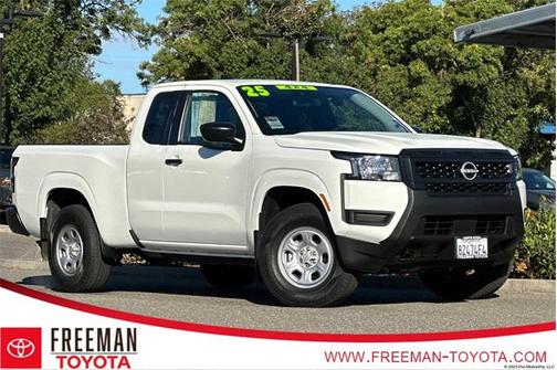 2025 Nissan Frontier S
