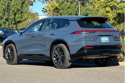 2025 Toyota Crown Signia Limited