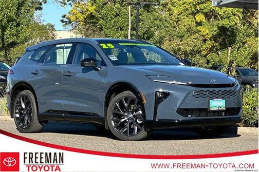 2025 Toyota Crown Signia Limited