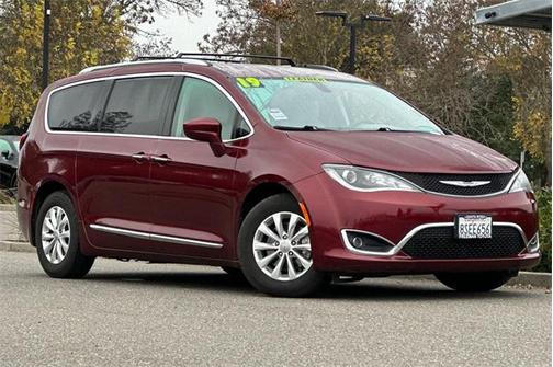 2019 Chrysler Pacifica Touring L