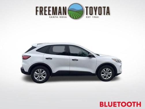 Oxford White 2020 Ford Escape S