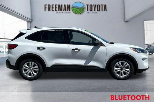 Oxford White 2020 Ford Escape S