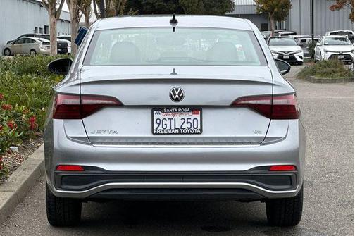 2023 Volkswagen Jetta 1.5T SE