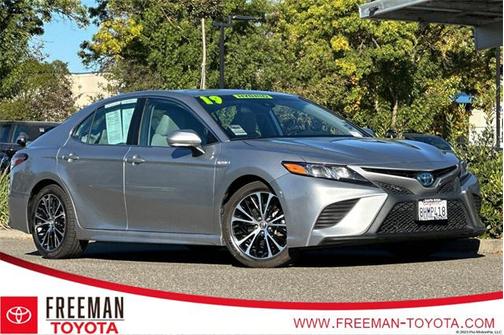 2019 Toyota Camry SE