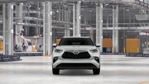 Wind Chill Pearl [extra_cost_color] 2026 Toyota Highlander Hybrid Limited