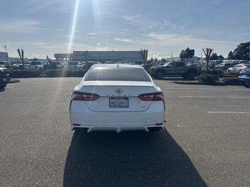 2022 Toyota Camry SE