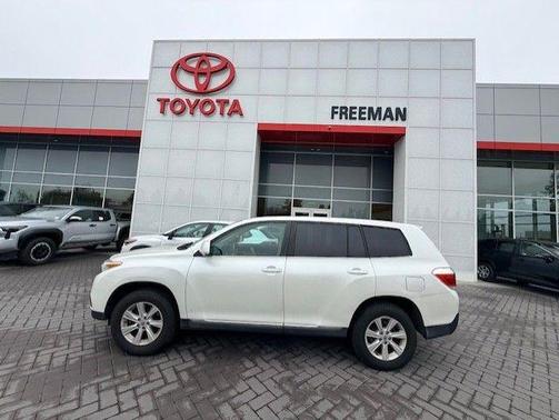 2012 Toyota Highlander SE