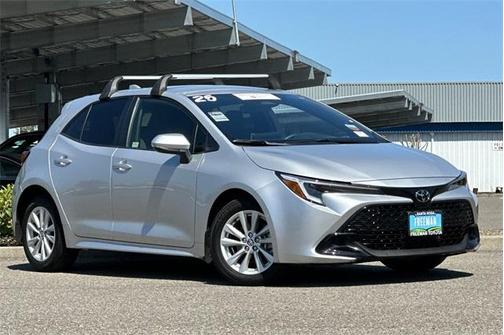 2025 Toyota Corolla Hatchback SE