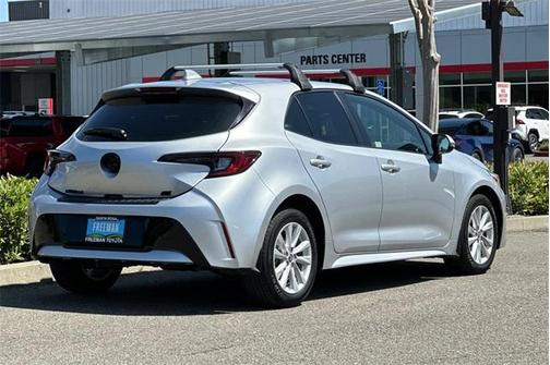 2025 Toyota Corolla Hatchback SE