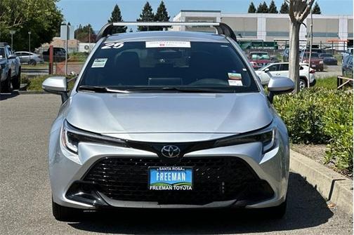 2025 Toyota Corolla Hatchback SE