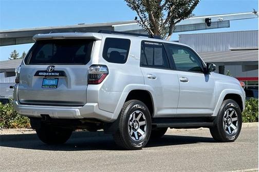 2024 Toyota 4Runner TRD Off Road