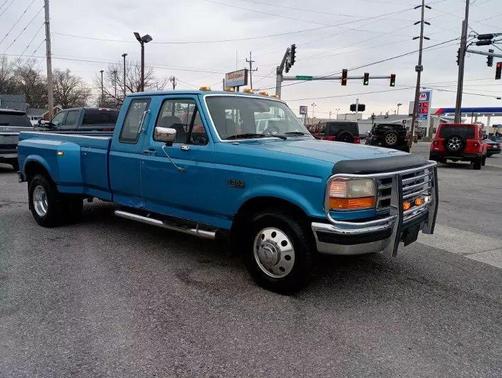 1995 Ford F-350 XL SuperCab DRW