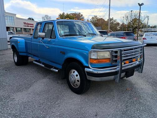 1995 Ford F-350 XL SuperCab DRW