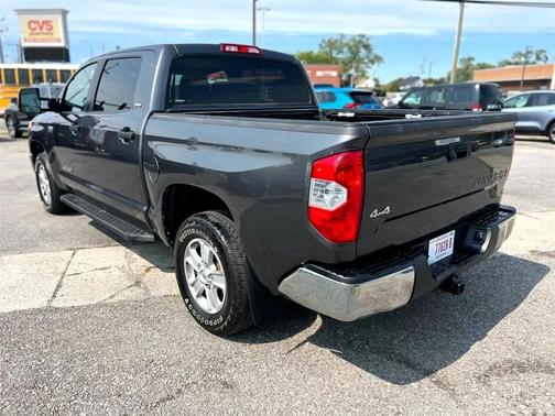 2016 Toyota Tundra SR5