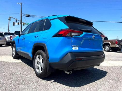 2020 Toyota RAV4 Hybrid XLE