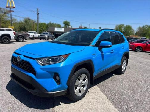 2020 Toyota RAV4 Hybrid XLE