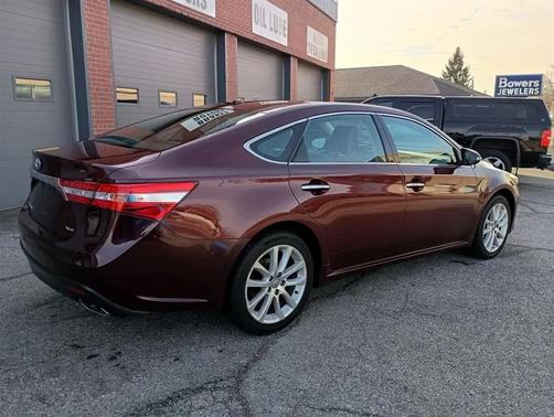 Burgundy 2013 Toyota Avalon XLE Premium