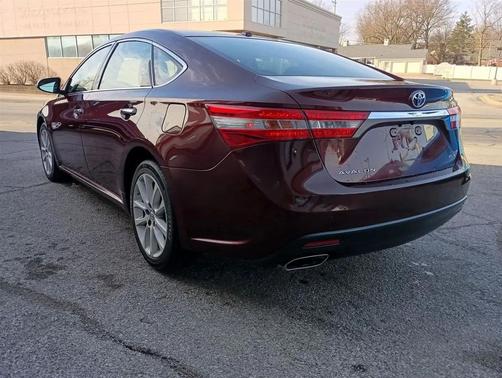 Burgundy 2013 Toyota Avalon XLE Premium
