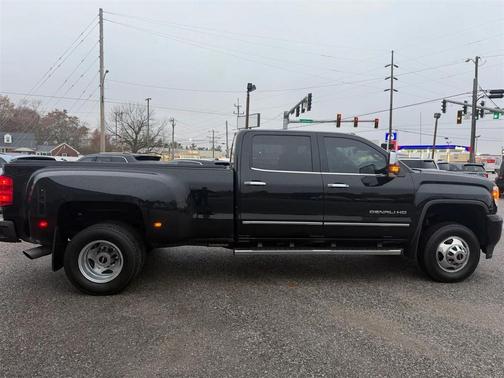 2015 GMC Sierra 3500 Denali