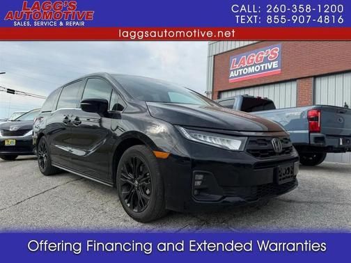 Crystal Black Pearl 2025 Honda Odyssey Sport-L