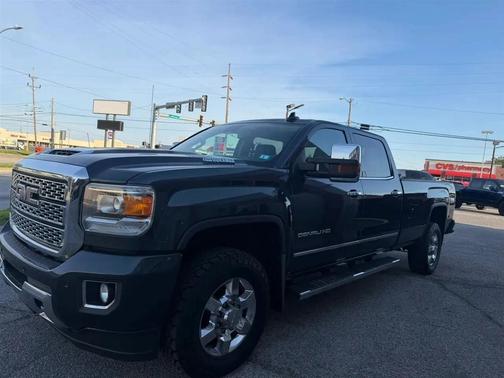Onyx Black 2018 GMC Sierra 3500 Denali