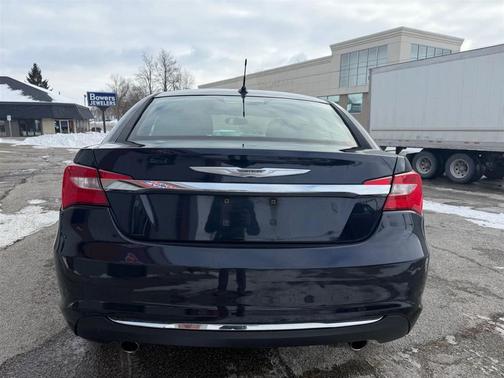 2012 Chrysler 200 Limited