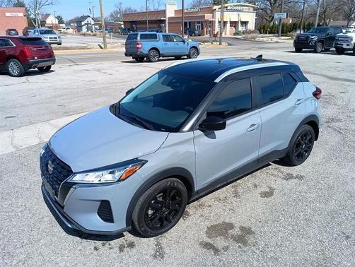 Gray 2023 Nissan Kicks SV