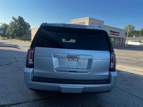 2015 GMC Yukon SLT