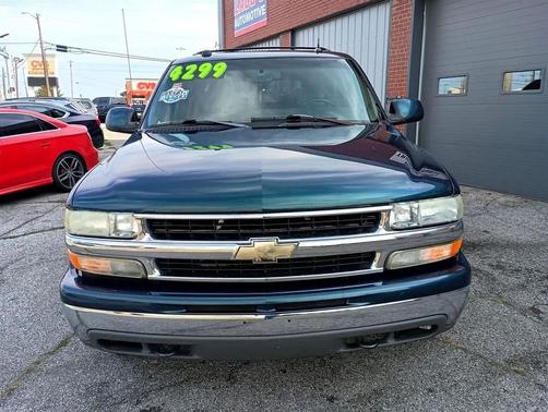 2004 Chevrolet Suburban 1500 LT