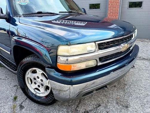 2004 Chevrolet Suburban 1500 LT