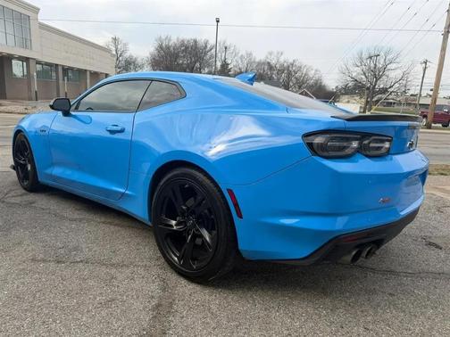 2022 Chevrolet Camaro RWD Coupe LT1